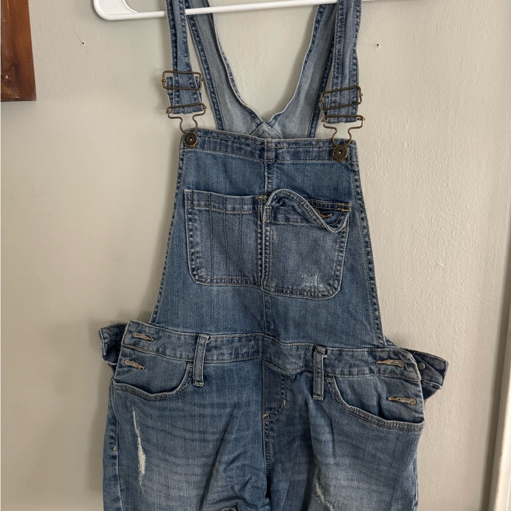 Denim Overall shorts with Distressed Details